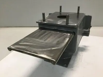 USED METAL FABRICATOR MAGNET