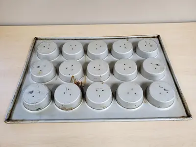 Sweet Roll Pan