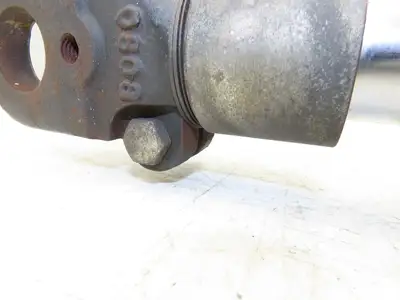 Yale 8503580 Forklift Hydraulic Tilt Cylinder Removed From ERC100HHN