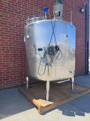 USED PAUL MUELLER 4500 LITER SS JACKETED REACTOR W/ AGITATOR 25 PSI FV &138 PSI