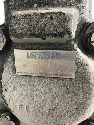 USED VICKERS 4525VQH42A17
