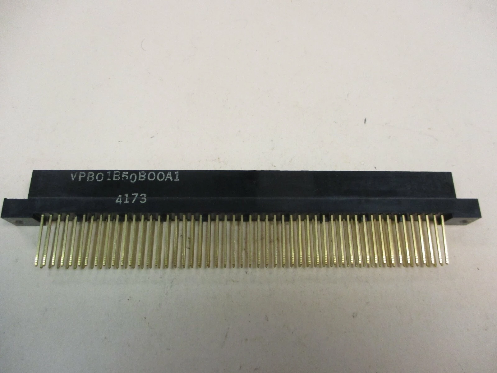 Unused VPB01BOOA1 52-pin Dual Edge Edgeboard Connector