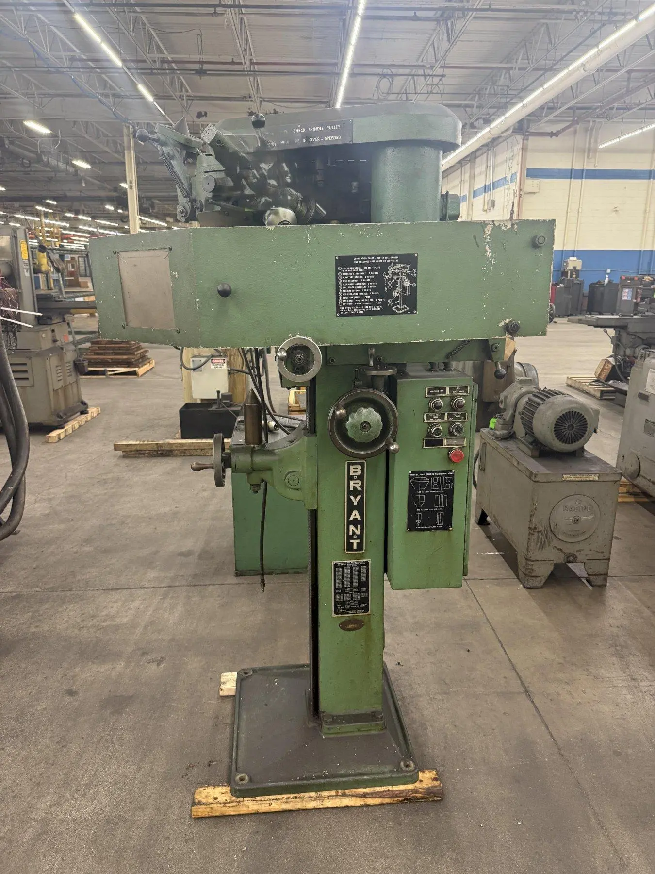 6" X 42" BRYANT MODEL #500 SUPER-PRECISION CENTER HOLE GRINDER: YOBRO #25283