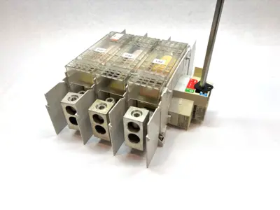USED SQUARE D 400 AMP DISCONNECT