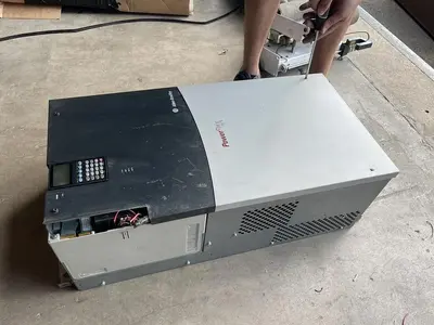 Allen Bradley 20BD180A3ANNAND0 SERIES B POWERFLEX 700 DRIVE VFD 150 HP S-151A
