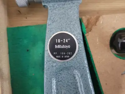 NEW MITUTOYO 104-202