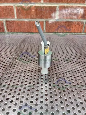 USED AMERSHAM PHARMACIA FCP10-A7 AIR SENSOR FLOW CELL ID 10MM/TC25MM
