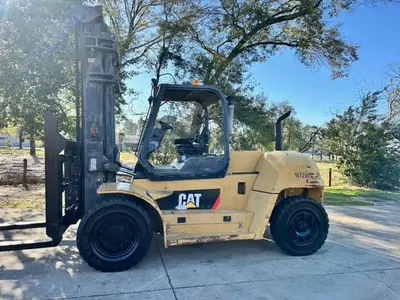USED 2007 CAT P33000