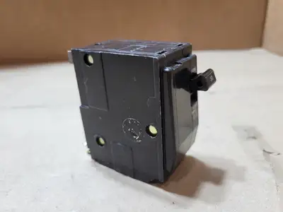 Used SQUARE D QO230 Switchgears British Columbia CA | Lenmark #1486883
