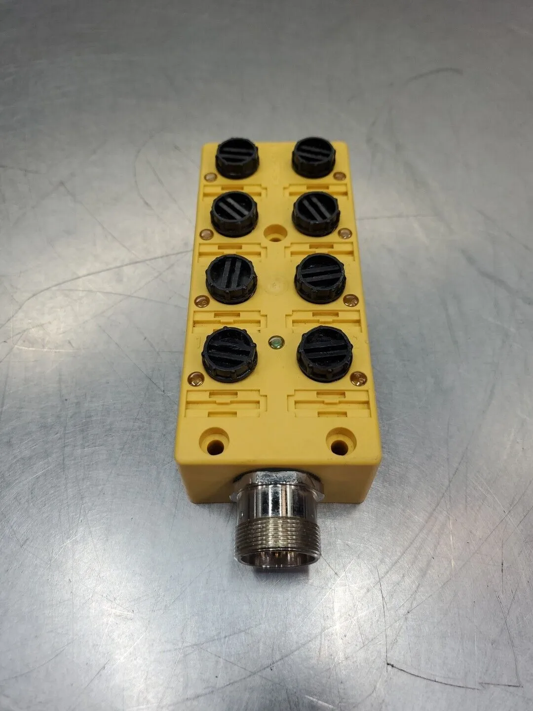 Turck VB80-P7X9-CS12 / U7032 8-Port Multi-Box Unit. 5E-16