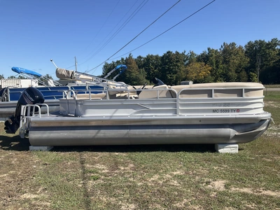 Used 2016 SUNTRACKER PARTY BARGE 22 DLX Boats (Misc) Michigan US | Miedema Asset Management Group #1474490