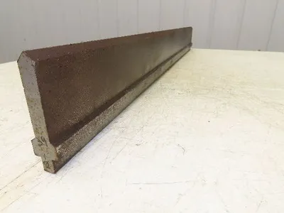 Press Brake Punch Die 39-1/2" Long 90° V 5/8" W 3-3/4" H 1/2" Tang