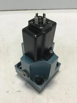 USED BOSCH 0 810 060 053
