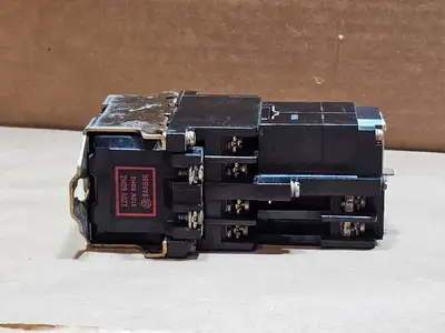 Used ALLEN-BRADLEY 700-NT Misc Electrical & Power Parts British Columbia CA | Lenmark #1439446