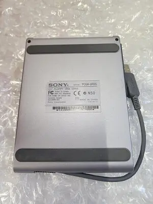 SONY 3.5_ FLOPPY DISK DRIVE PCGA-UFD5