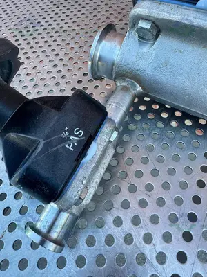 USED 2- ITT PURE FLO RA25MAX DIAPHRAGM VALVE W/ 1 1/2" TO 3/4" SANITARY FITTING