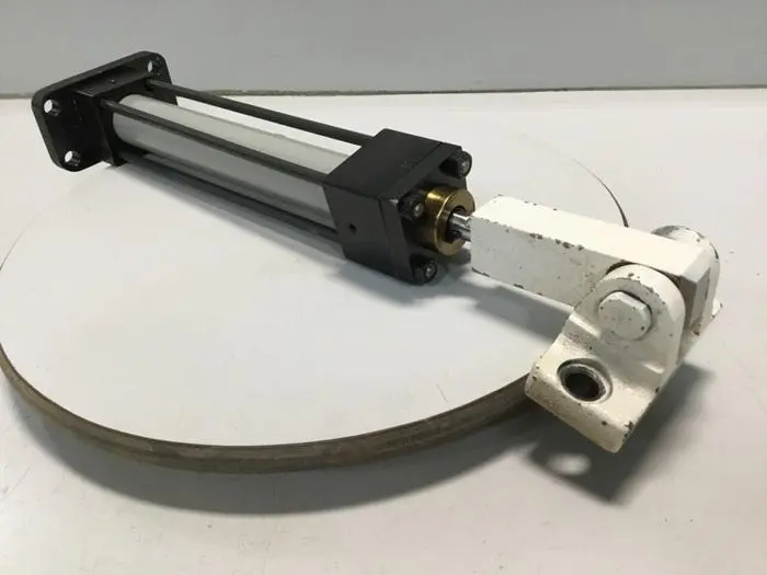Used HORIUCHI MACHINERY F8-SA 1FB32C140N170-BOD Cylinders Michigan US | Ideal Machinery #581706