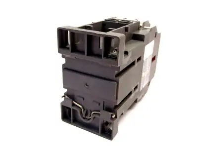 Used CARLO GAVAZZI 9A AMP CONTACTOR 24VDC NEMA 00 1PH, 3PH AUX A600 PLC Contactors | Maverick Industrial Sales #1118586