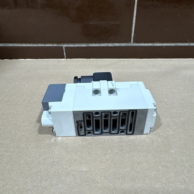 NEW SMC VQ7-6-FG-S-3Z