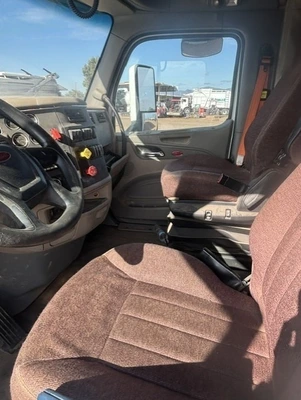 Used 2022 Peterbilt 579 Tractors & Trailers Arizona US | Proxy Equipment #1486179