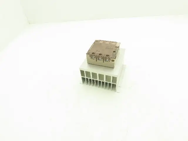 Omron G3PE-235B-3 Solid State Contactor Relay for 3-phase Heater