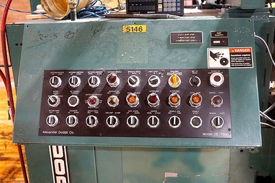 Dodds DE-760H Double End CNC Automatic English Drawer Dovetailer With Notching