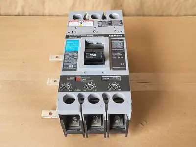 NEW 2017 SIEMENS FXD63B250