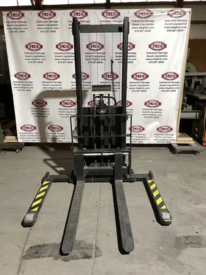 Uline H-2651 Electric Straddle Stacker Forklift w/ Charger 2200lbs 12V 1PH