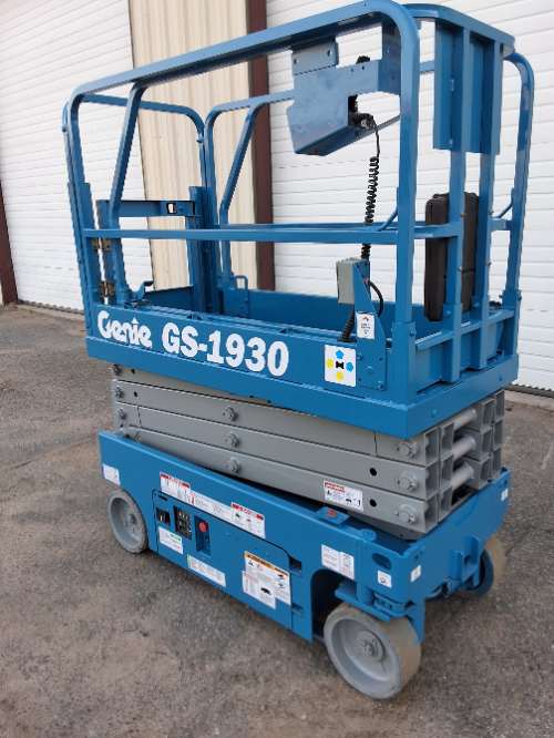 USED 2018 Genie GS-1930