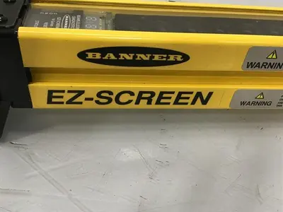 USED BANNER ENGINEERING SLSVAE30-1050Q8