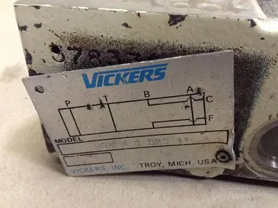 USED VICKERS DGMPN3BNS11