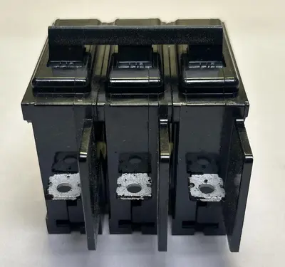 Used SIEMENS BQ3-B070 Miscellaneous Equipment (Electrical & Power) Ohio US | Surplus Asset Holdings #1240617