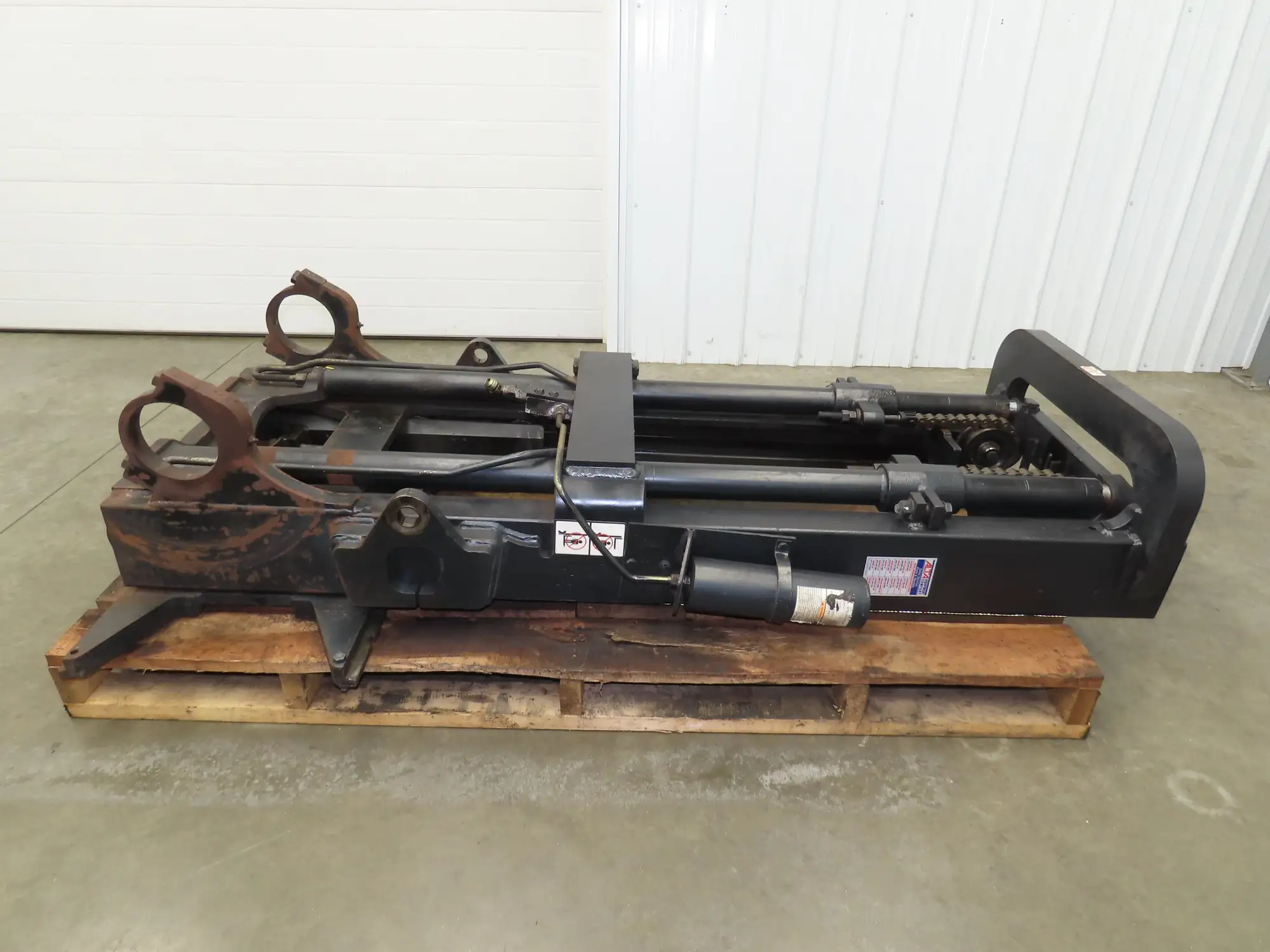 Yale 8500801 Forklift Mast 2 Stage 2 Lever 120" Lift 8000lb Class 2 Off ERC080HD