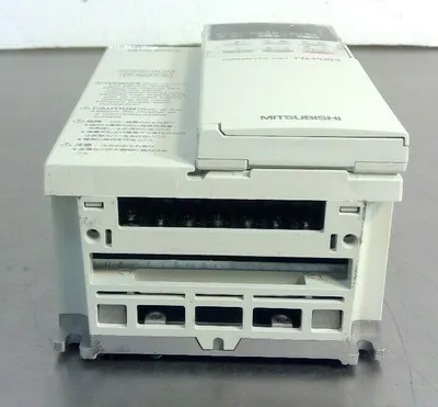 Mitsubishi Electric FR-A024-0.1KP Inverter Drive - FR-PU03 Parameter Unit 1D