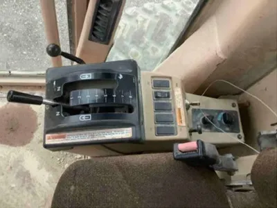 1998 Caterpillar 140HNA
