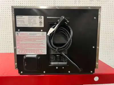 Used Amana Used 2025 Amana MDC12A2 Commercial 1200 Watt Microwave Oven 120V - TH1 Restaurant Small Appliances Illinois US | Falcon Restaurant Supply #1375008