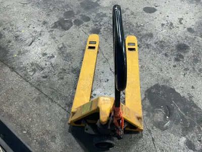 Used 2001 ULINE H1043 Pallet Jacks Ohio US | HGR 24 #1279327