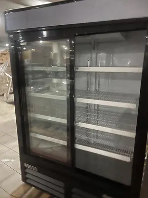 Used MAXX COLD MXM2-48RSBHC Display Refrigerators Florida US | BAM Discount Restaurant Equipment #1390481