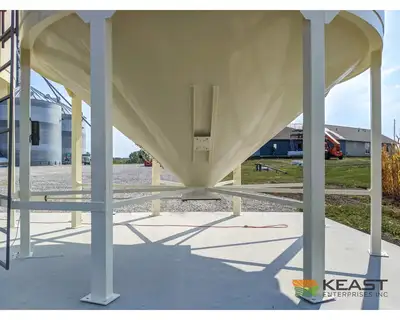 Used MERIDIAN 1215 STANDARD - 776 BUSHELS Hopper Bottom Silos Iowa US | Keast Enterprises #1360529