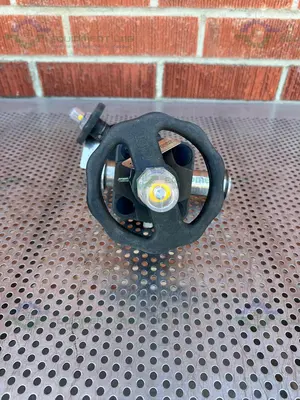 USED 2- ITT PURE FLO RA25MAX DIAPHRAGM VALVE  W/ 1 1/2" TO 3/4" SANITARY FITTING