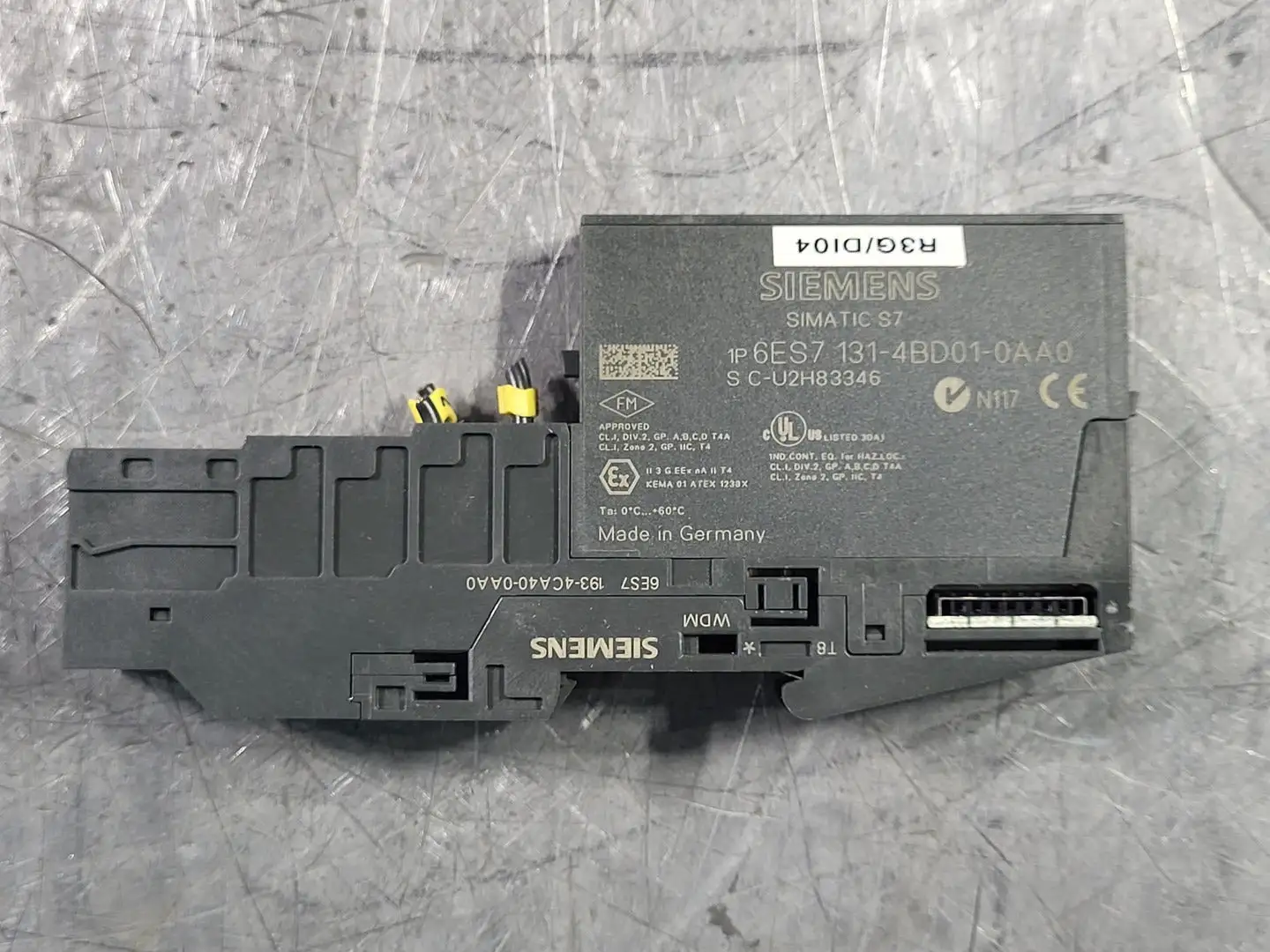 USED SIEMENS 6ES7 131-4BD01-0AA0
