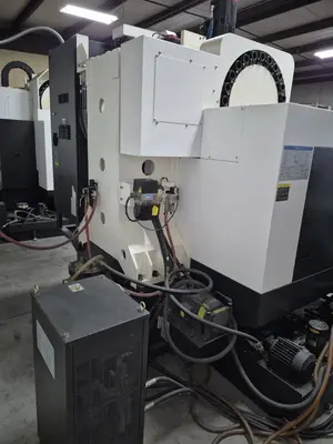 2012 HYUNDAI WIA F400 Vertical Machining Centers | Toolquip, Inc. (11)