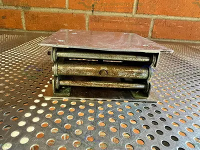 Used VWR 6" X 6" X 10" STAINLESS STEEL TABLE-TOP LAB JACK Miscellaneous Laboratory Equipment California US | Equipment Lab #1330302