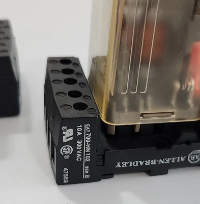 USED Allen-Bradley 700-HB33A1