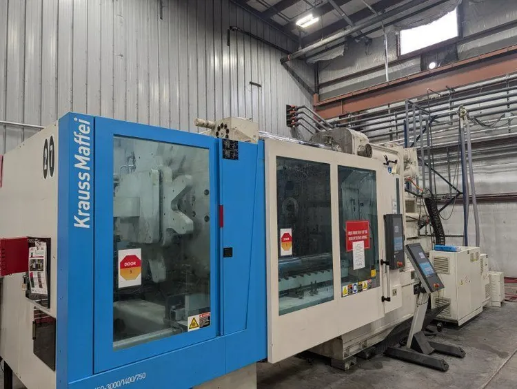 Used 2010 KRAUSS MAFFEI CXZL 650-3000/1400/750  3-COLOR Injection Molding Machines California US | Machinery Network #1455608