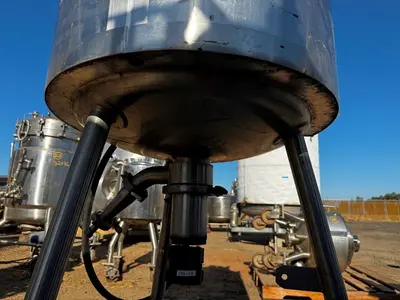 USED 2005 LEE INDUSTRIES 200L "DP"