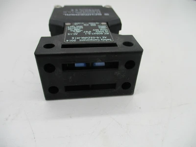 Schmersal AZ-16-03ZVKRK-M16 New, open box Safety Switch