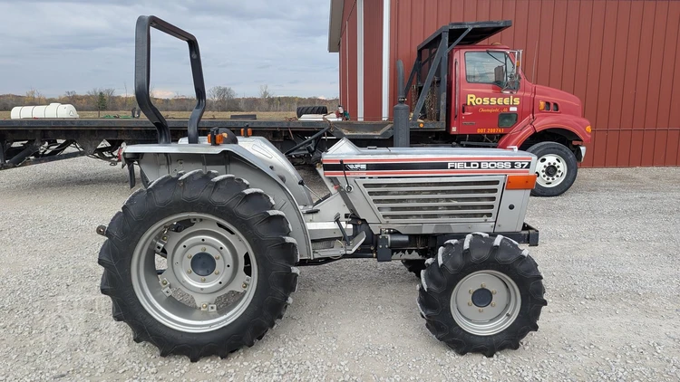 Used 1987 WHITE FB-37 Agricultural Tractors | Rosseel's Equipment Inc #720758