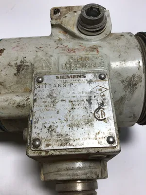 Siemens D-76181 Absolute Pressure Transmitter/Sensor
