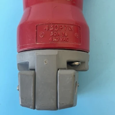USED HUBBELL WIRING DEVICE-KELLEMS HBL520C9W